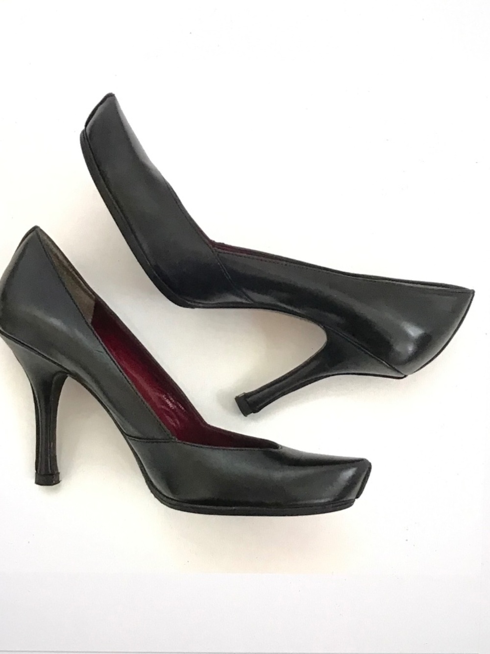 MAX STUDIO Stiletto Heels Black Leather Pumps Women’s Size 6